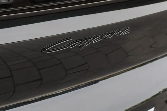 Porsche Cayenne Coupe E-Hybrid Black Edition
