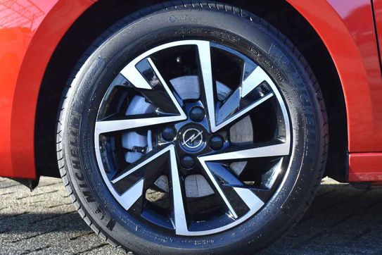 Opel Corsa Yes  1.2 T mHEV eDCT