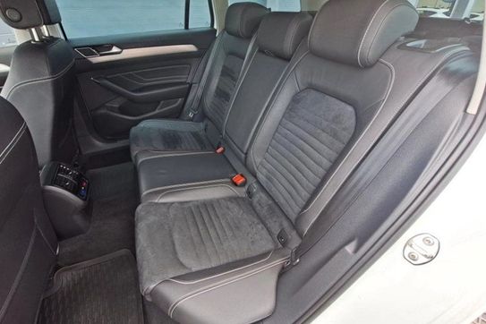 Volkswagen Passat 2.0 TDI R-Line DSG
