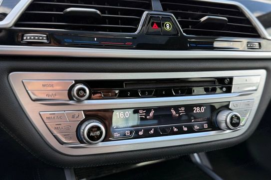 BMW Seria 7 750d xDrive