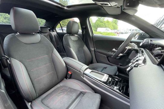 Mercedes Klasa A 220 4-Matic AMG Line