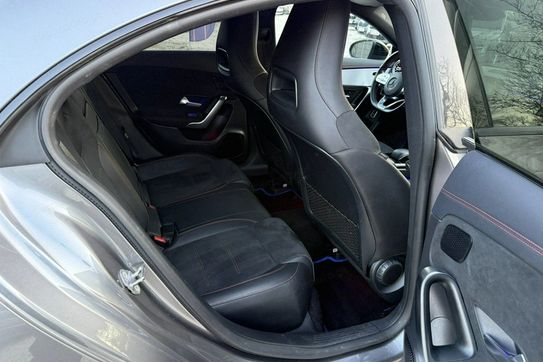 Mercedes CLA 220 4MATIC AMG Line