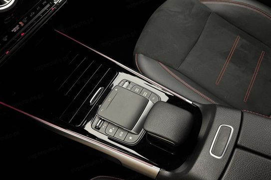 Mercedes GLB 200 AMG Line 7G-DCT