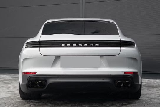 Porsche Panamera 4 E-Hybrid