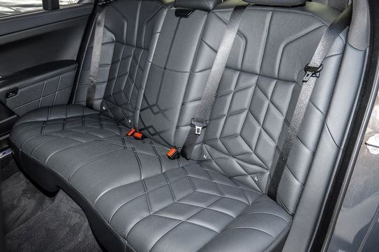 BMW Seria 7 750e xDrive M Sport