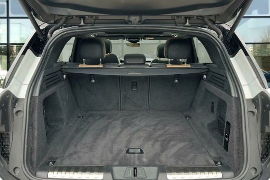 Land Rover Range Rover Sport 3.0 D300 Dynamic HSE