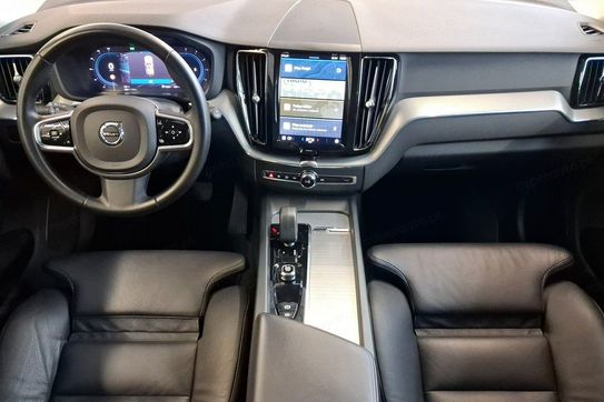Volvo XC60 B4 D Plus Dark
