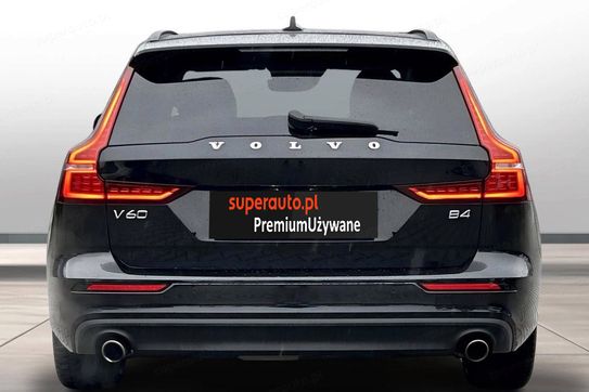 Volvo V60 B4 B Momentum Pro