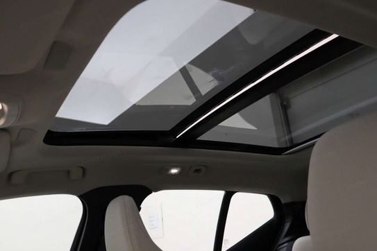 Volvo XC40 B3 Ultra Dark