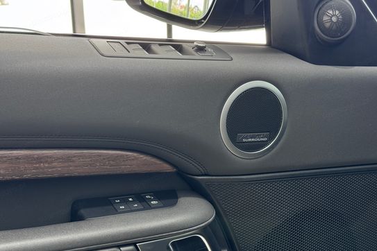 Land Rover Discovery V SD4 HSE