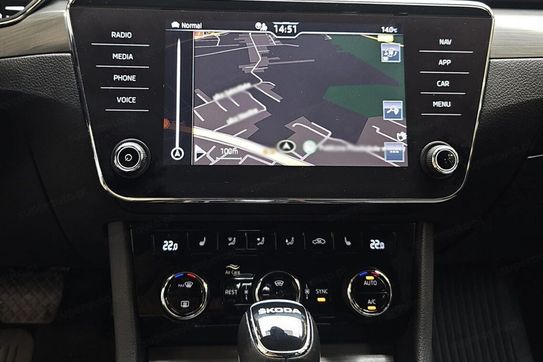 Skoda Superb 2.0 TDI SCR Style DSG