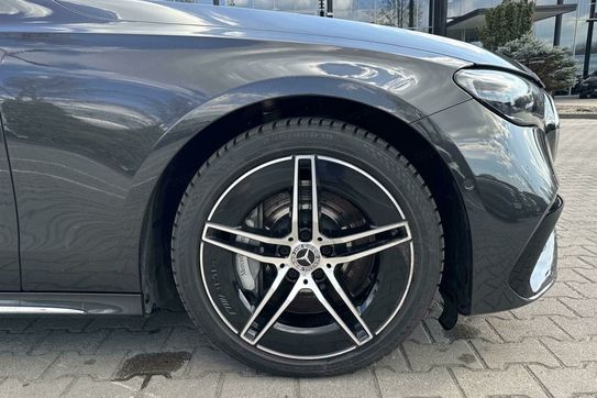 Mercedes Klasa E 220 d 4MATIC AMG Line