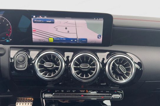 Mercedes CLA Shooting Brake 200 AMG Line