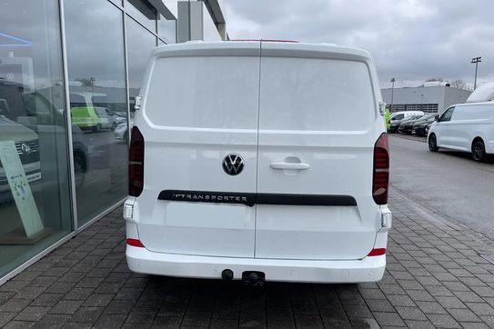 Volkswagen Transporter L2H1 AT8