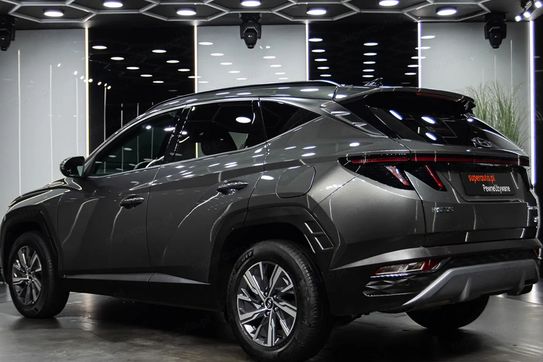 Hyundai Tucson 1.6 T-GDi HEV Executive 4WD