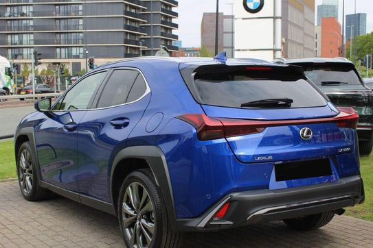 Lexus UX 300h F Sport Design Hybrid Dynamic Force