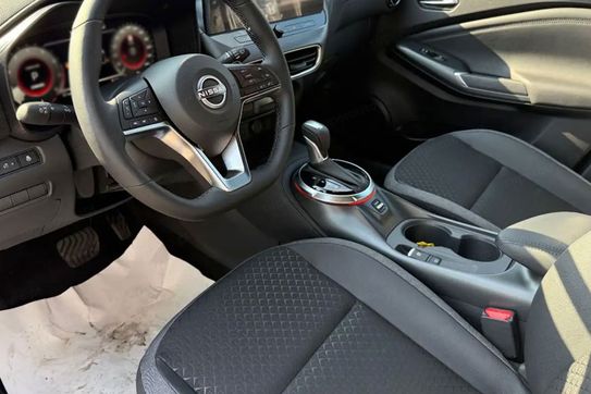 Nissan Juke N-Connecta 1.0 DIG-T DCT