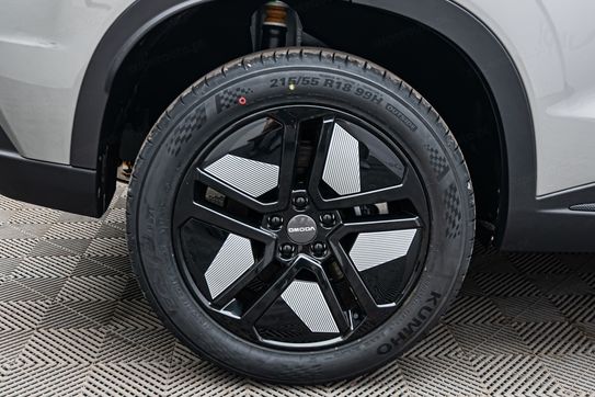 Omoda 5 1.5 T-GDI Hybrid Premium DHT