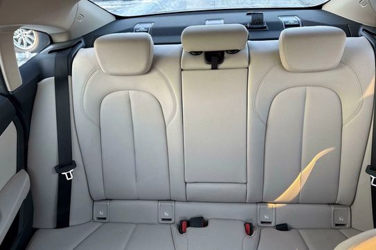 BMW Seria 2 218i Advantage