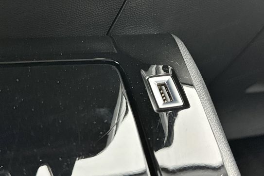 Peugeot 2008 Allure 1.2 PureTech EAT8