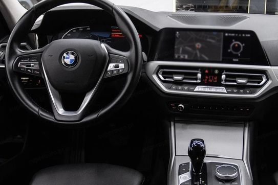 BMW Seria 3 320d xDrive mHEV Advantage sport-aut