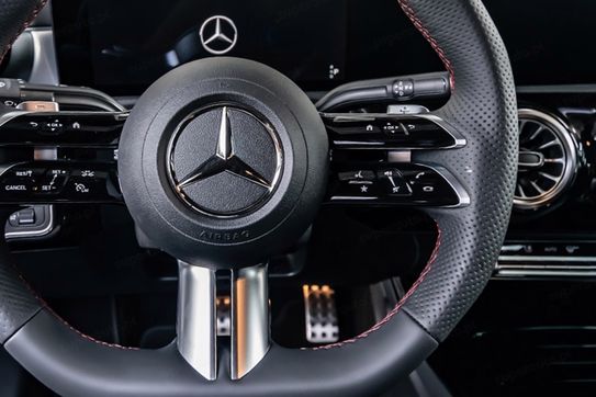 Mercedes CLA 200 AMG Line