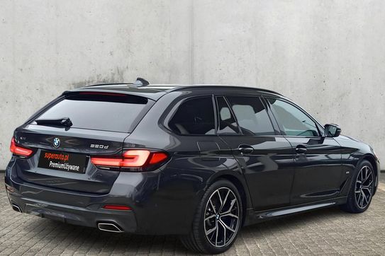 BMW Seria 5 Touring 520d xDrive M Sport
