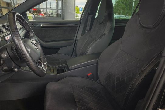 Skoda Superb 2.0 TDI SCR 4x4 Sportline DSG