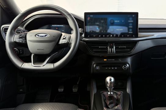 Ford Focus 1.0 EcoBoost ST-Line X
