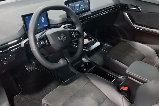 MG 4 64kWh XPower 4x4