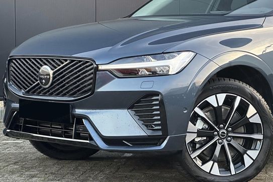 Volvo XC60 B5 AWD Ultra Dark