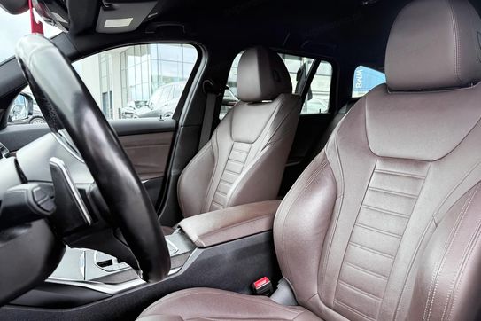 BMW Seria 3 Touring 330d xDrive M Sport