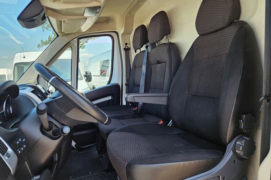 Peugeot Boxer 333 BlueHDi L2H2