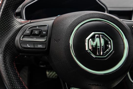 MG HS 1.5 T-GDI Exclusive DCT