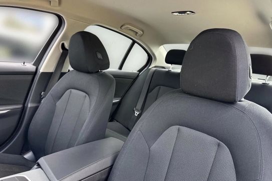 BMW Seria 3 318d