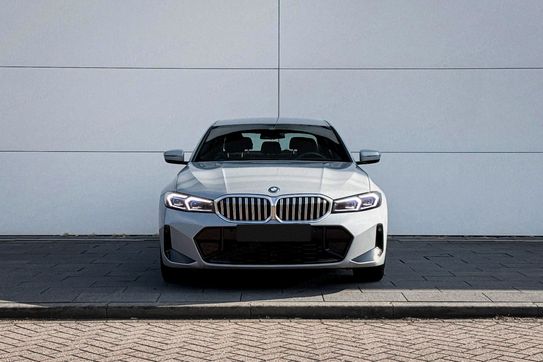 BMW Seria 3 320i xDrive M Sport
