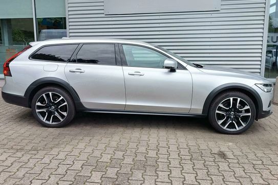 Volvo V90 B5 D AWD Momentum Pro aut Cross Country