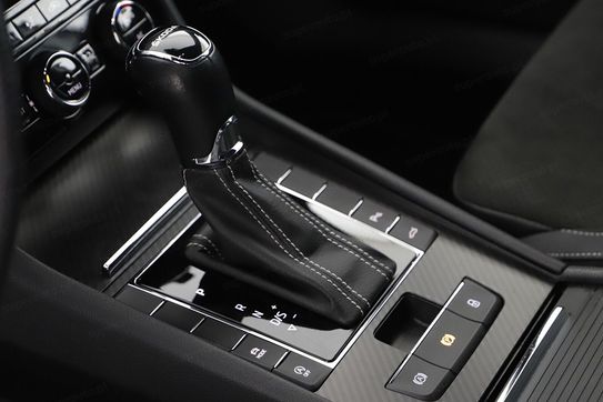 Skoda Superb 2.0 Tdi Scr Sportline Dsg