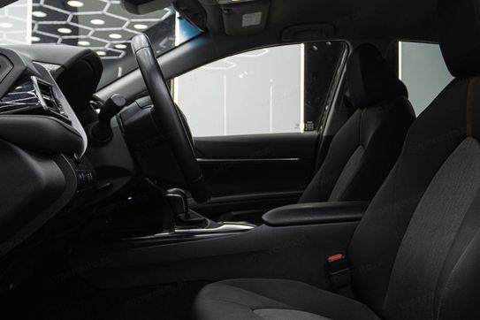 Toyota Camry 2.5 Hybrid Comfort CVT