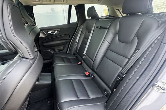 Volvo V60 T6 AWD Plug-In Hybrid Plus Bright aut