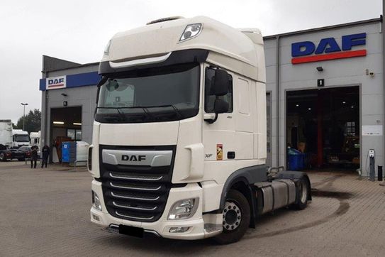 DAF XF 480 FT 4x2 Low Deck Super Space Cab