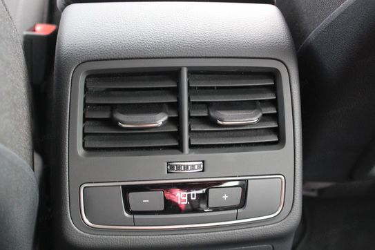 Audi A4 35 TFSI mHEV S tronic