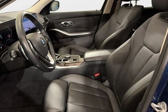 BMW Seria 3 Touring 320d xDrive