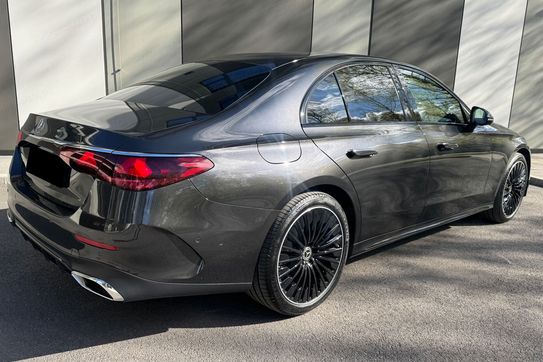 Mercedes Klasa E 220 d 4-Matic AMG