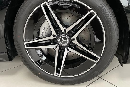 Mercedes Klasa C 200 4-Matic AMG