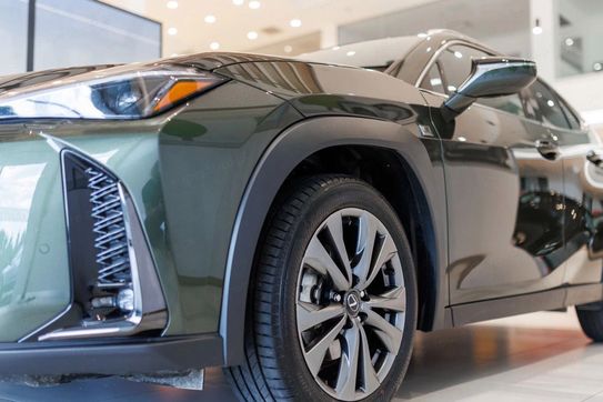 Lexus UX 300h F Sport Design