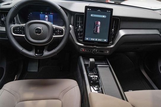 Volvo XC60 B5 AWD Core