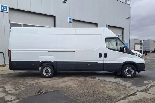 Iveco Daily 35S14 16m3 L4H2 AT