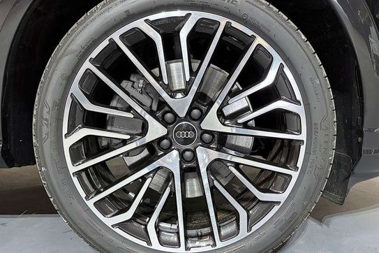 Audi Q5 TDI quattro S line Sportback