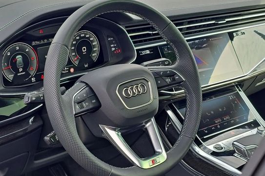 Audi Q8 50 TDI quattro Tiptronic